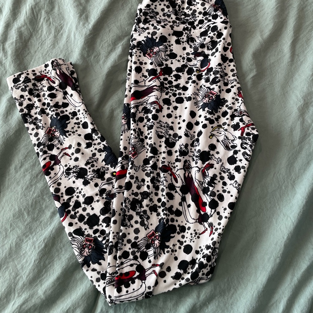 Lularoe Disney 101 Dalmatian One Size Leggings
